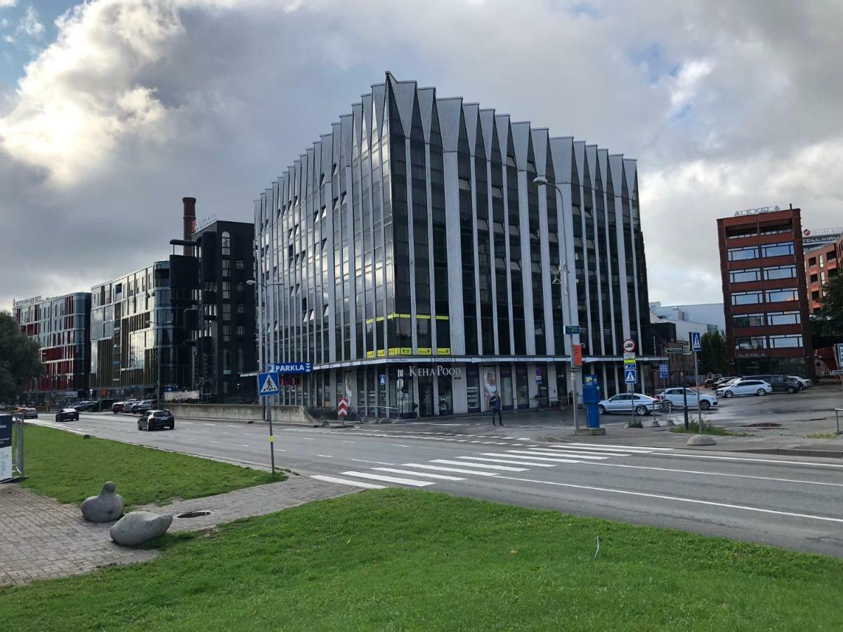 Roseni City Apartment Tallinn Exteriör bild